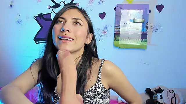 Snapshot of Alanaloiiss_ chatting on September 24, 2:04 am Alanaloiiss online show from September 24, 2:04 am