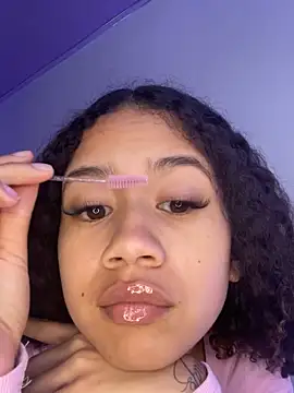 Snapshot of jadee8 chatting on September 18, 8:11 pm jadee8 online show from September 18, 8:11 pm