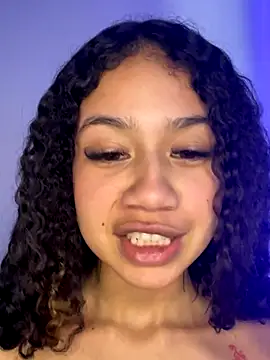 Snapshot of jadee8 chatting on October 24, 9:22 pm jadee8 online show from October 24, 9:22 pm