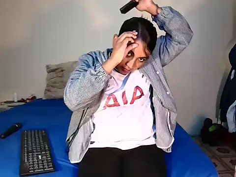 Snapshot of indiansweetflava chatting on October 7, 11:40 am indiansweetflava online show from October 7, 11:40 am