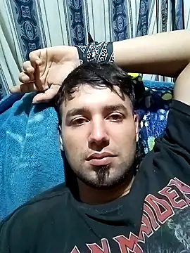 Snapshot of jjhojan11 chatting on January 13, 9:53 pm jjhojan11 online show from January 13, 9:53 pm