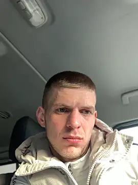 macho1347 online show from April 1, 3:53 pm