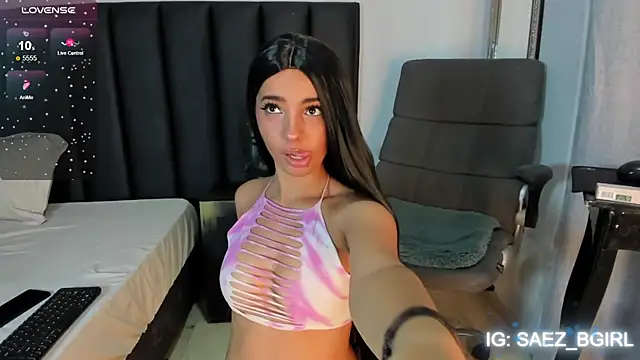 Snapshot of BarbieGirl_xx chatting on October 11, 5:28 am BarbieGirl xx online show from October 11, 5:28 am