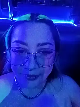 Snapshot of Dulcedeanis chatting on October 28, 2:26 am Dulcedeanis online show from October 28, 2:26 am