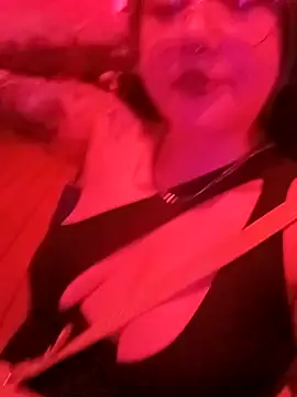 Snapshot of Dulcedeanis chatting on November 6, 3:18 am Dulcedeanis online show from November 6, 3:18 am