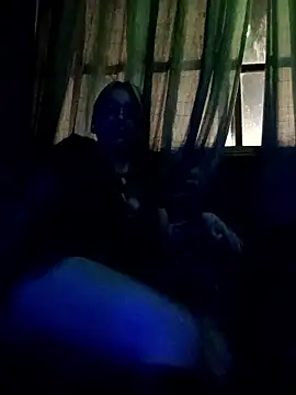 Snapshot of Dulcedeanis chatting on January 15, 6:40 am Dulcedeanis online show from January 15, 6:40 am