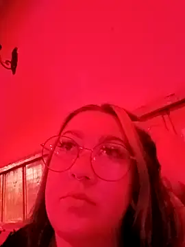 Snapshot of Dulcedeanis chatting on February 13, 3:02 am Dulcedeanis online show from February 13, 3:02 am