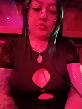 Snapshot of Dulcedeanis chatting on February 23, 5:16 am Dulcedeanis online show from February 23, 5:16 am