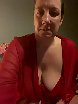 Snapshot of X-Victoria-X chatting on November 6, 5:30 am X-Victoria-X online show from November 6, 5:30 am