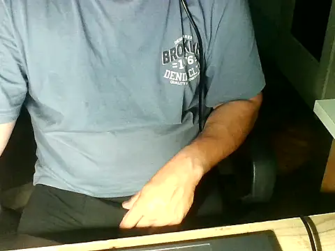 Snapshot of zee06 chatting on July 8, 7:40 pm zee06 online show from July 8, 7:40 pm