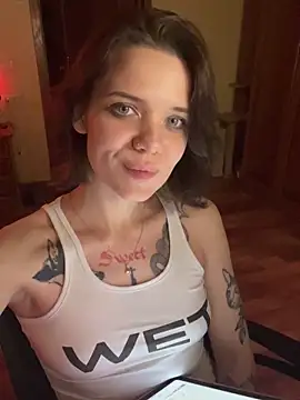 enchanting chloe online show from October 9, 7:01 pm