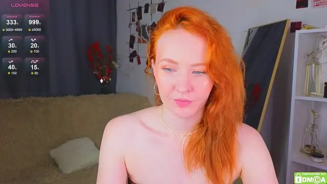 JoyceJones online show from September 17, 7:04 pm