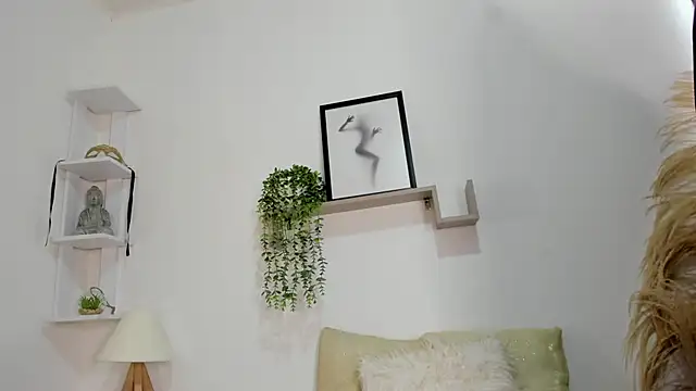 Samanta Monroe online show from October 10, 5:45 pm