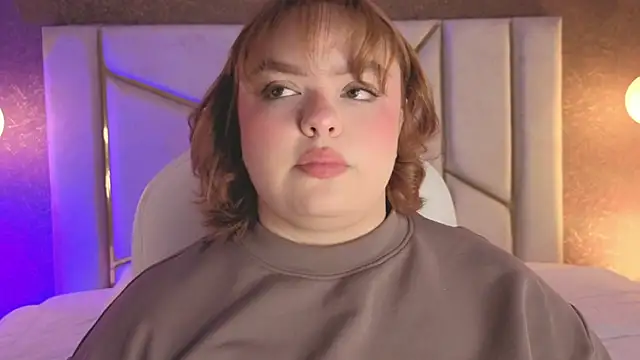 Miiss Bubble online show from October 18, 7:36 pm