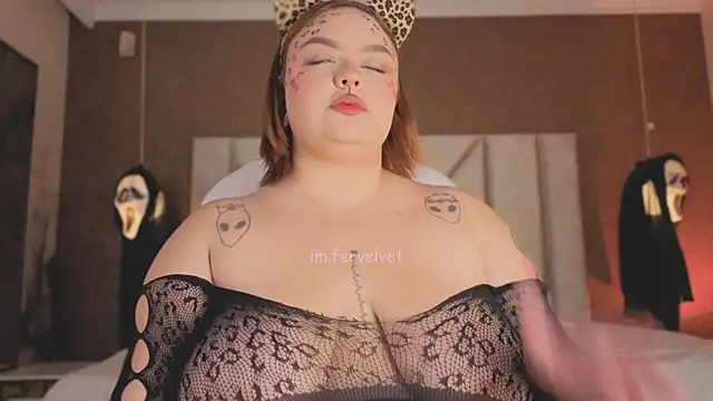 Miiss Bubble online show from October 29, 7:37 pm