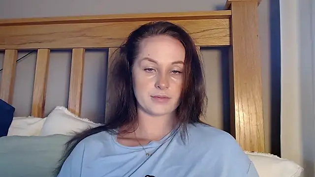 Blueeyedzaya  online show from October 15, 1:11 pm