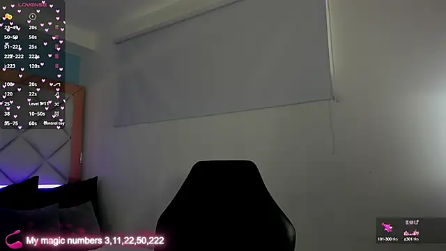 molly gomezz online show from September 21, 7:59 pm