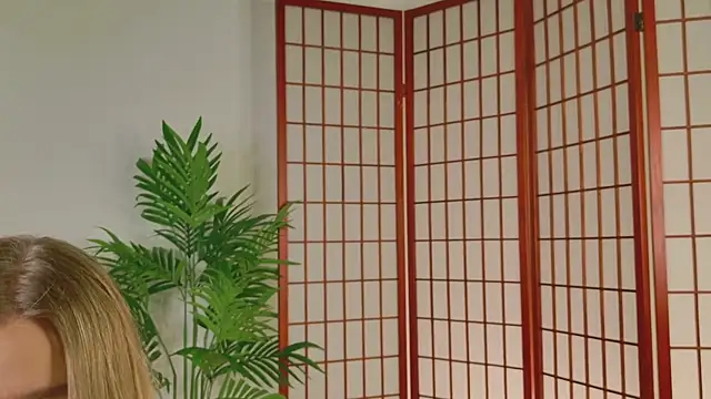 milaa sun online show from March 13, 1:45 am