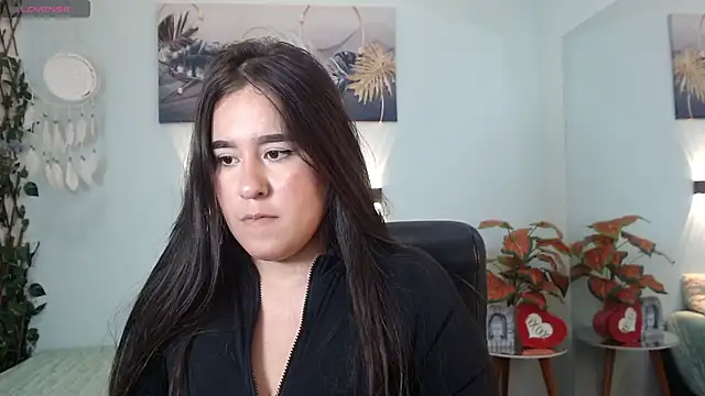 tulunaroja online show from November 5, 7:36 pm