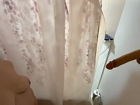 GirlSquirt online show from March 5, 4:41 am