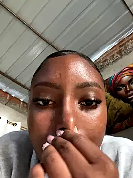 britanyxxs online show from November 18, 2:43 pm