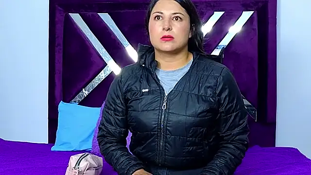 cuteeimy online show from November 24, 6:51 pm