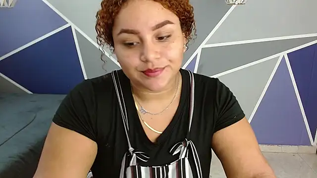 Snapshot of Yera_carey chatting on November 6, 12:28 pm Yera carey online show from November 6, 12:28 pm