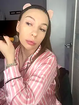 Snapshot of AlysonHuxley_ chatting on September 19, 9:15 pm AlysonHuxley  online show from September 19, 9:15 pm