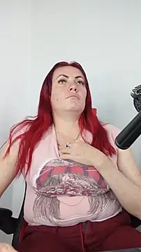 carolinhe  online show from November 14, 7:56 pm