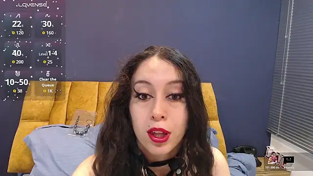 KendraaSimons online show from October 28, 8:22 pm