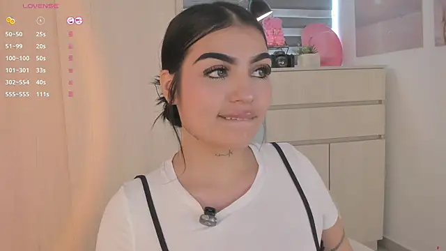 EmmyKenner online show from October 18, 12:28 pm