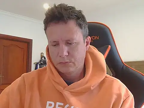 TroyDieselXXX online show from November 12, 5:30 am