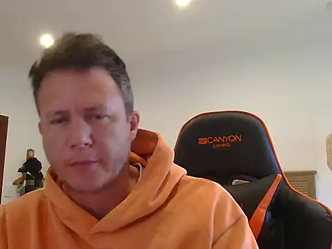 TroyDieselXXX online show from March 4, 5:24 am