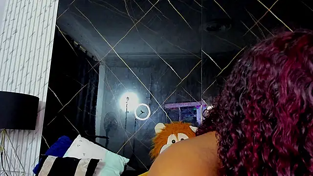 Alaia Gutierrez online show from January 11, 10:37 pm