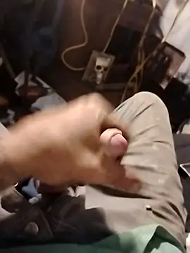 helldonk online show from April 3, 7:34 pm