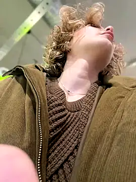 KellyKeler online show from November 17, 12:22 pm