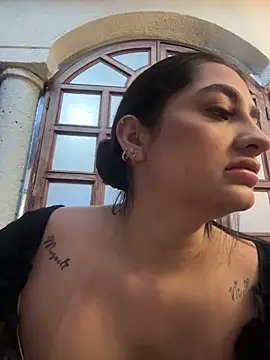 JasmineRhodes online show from March 13, 12:12 pm