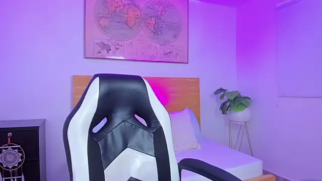 kitty sweeety  online show from February 11, 12:43 pm