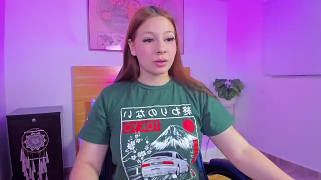 kitty sweeety  online show from April 17, 7:39 pm