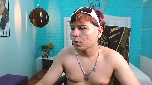 dondanys online show from September 26, 7:29 pm