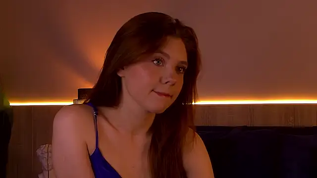 Nora  Ray online show from October 18, 7:03 pm