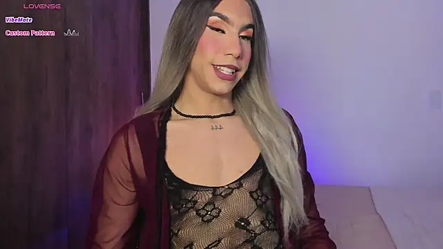 Samantha Magic online show from March 15, 1:55 am