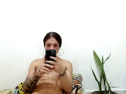 saara johnson496 online show from October 22, 12:05 pm