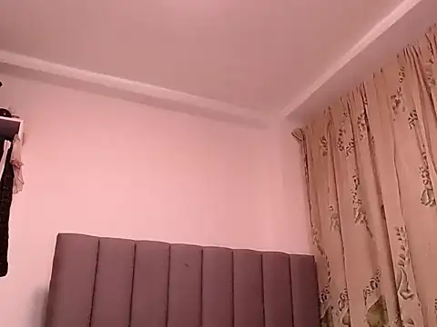 saara johnson496 online show from March 29, 2:33 am