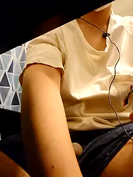 xneko  online show from April 17, 5:38 pm