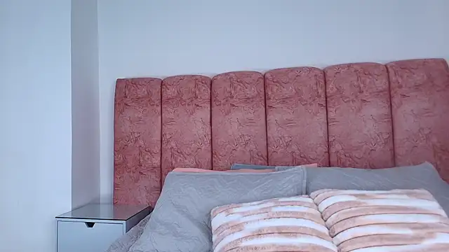 emmacurvy online show from November 12, 3:07 am