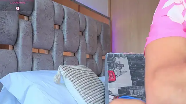 orionblaze69  online show from November 11, 8:53 pm