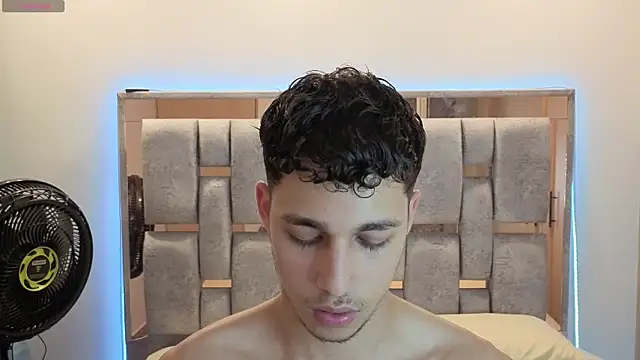 orionblaze69  online show from March 30, 4:13 am