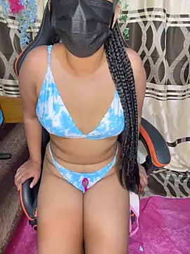 Snapshot of Ariana__Marie chatting on December 13, 10:37 pm Ariana Marie online show from December 13, 10:37 pm