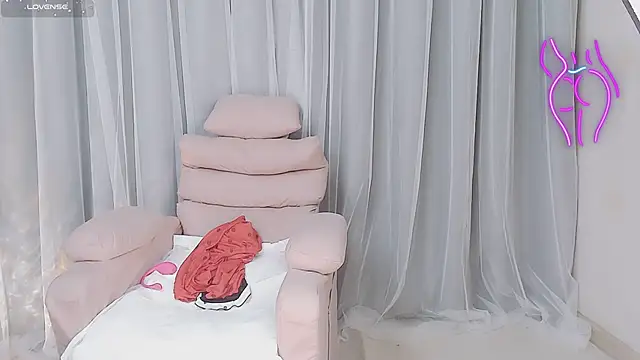 Snapshot of 55wlwlwl chatting on December 15, 12:26 am 55wlwlwl online show from December 15, 12:26 am